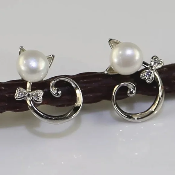 NEW 925S Silver Real 6mm Cultured Freshwater Pearl Cat Shape Stud Earrings - Picture 3 of 8